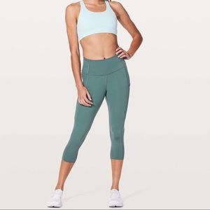 lululemon athletica Fast and Free 19" Crop II High Rise Green Leggings Size 10